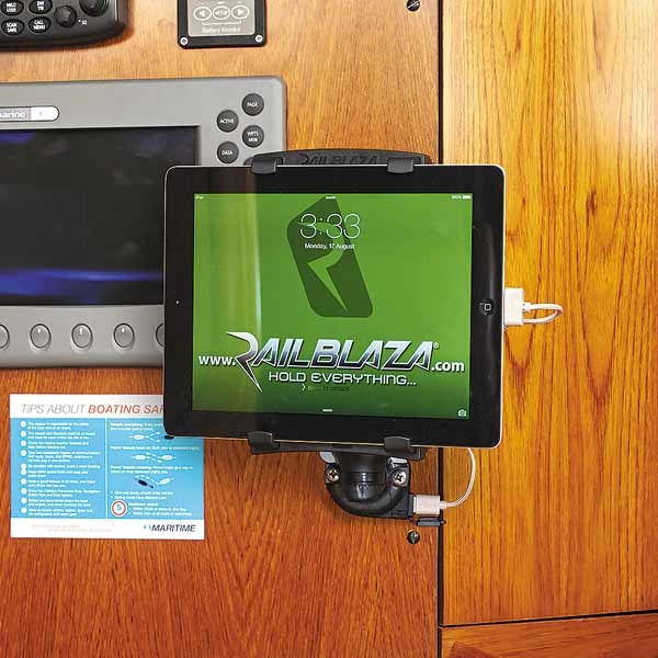 RAILBLAZA E-Series USB StarPort